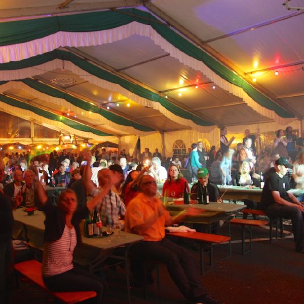 Samstags Abends auf einem Jakobstag - dem einzigen Zunftweinfest Deutschlands