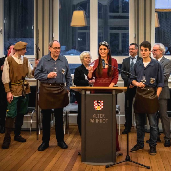 Stadtweinkönigin Lea I. beim Neujahrsempfang.